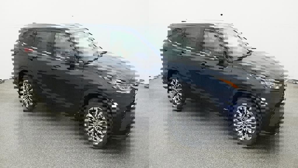 New 2026 Toyota Highlander Platinum image 12