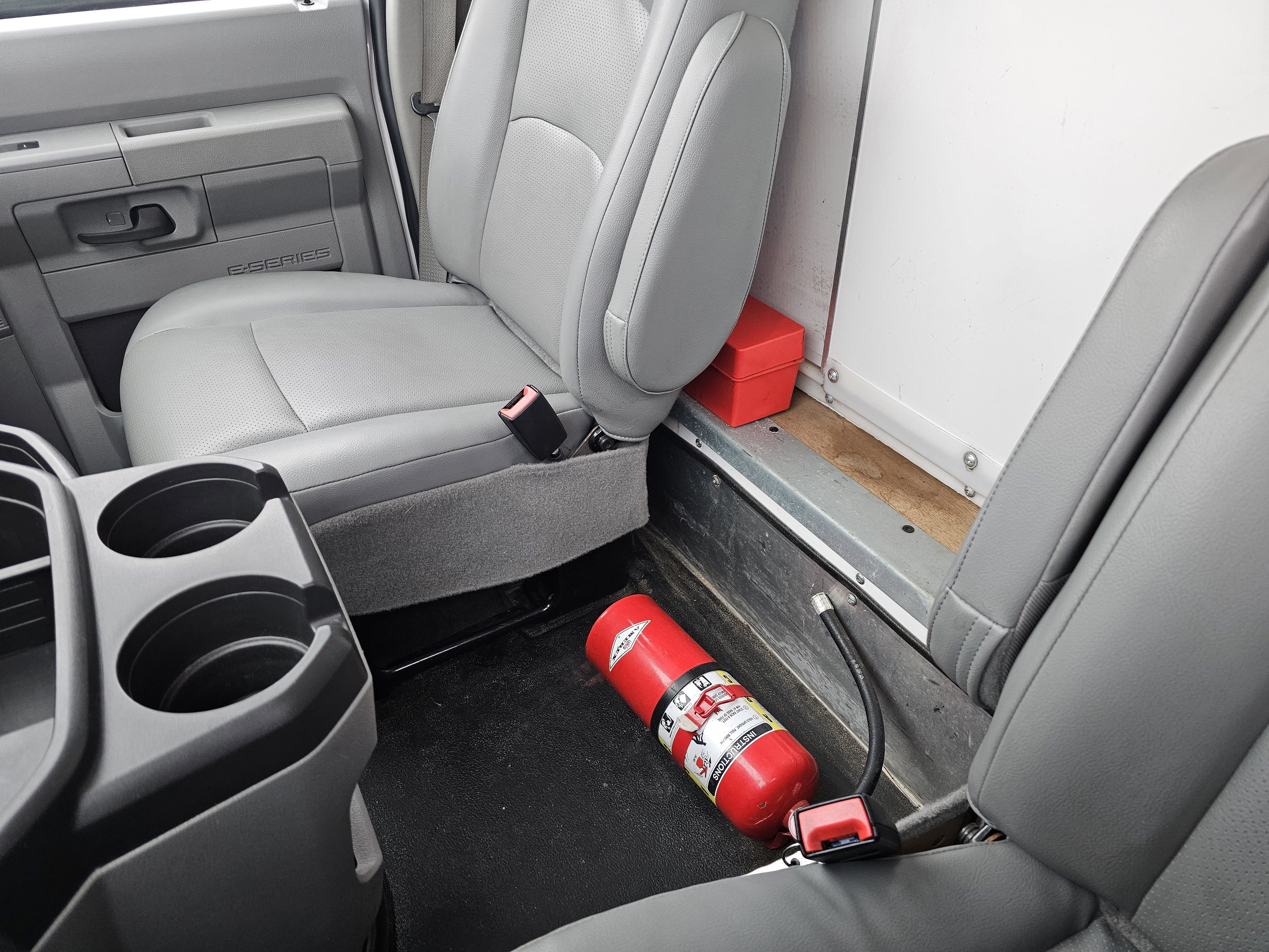 Used 2019 Ford E-350 and Econoline 350 Super Duty w/ Power Windows & Locks Group image 12