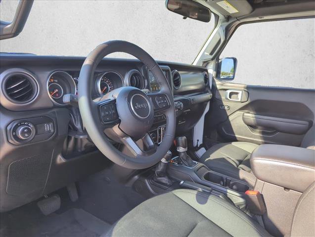 Used 2023 Jeep Gladiator Sport image 9