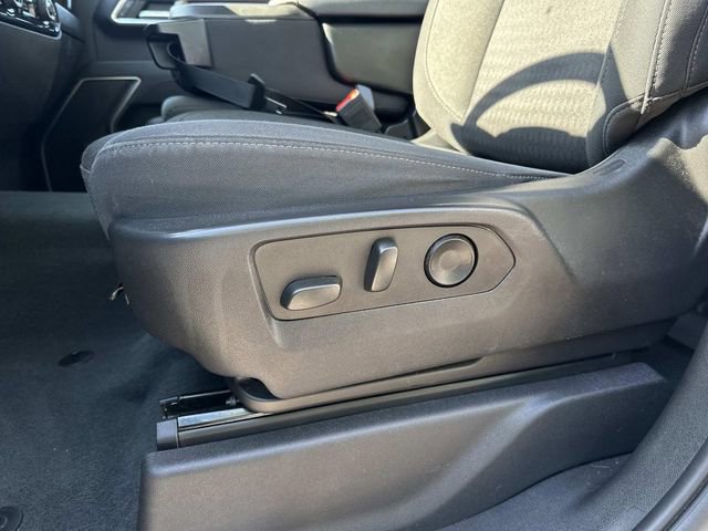 Used 2022 Chevrolet Silverado 1500 LT AWD/4WD image 18