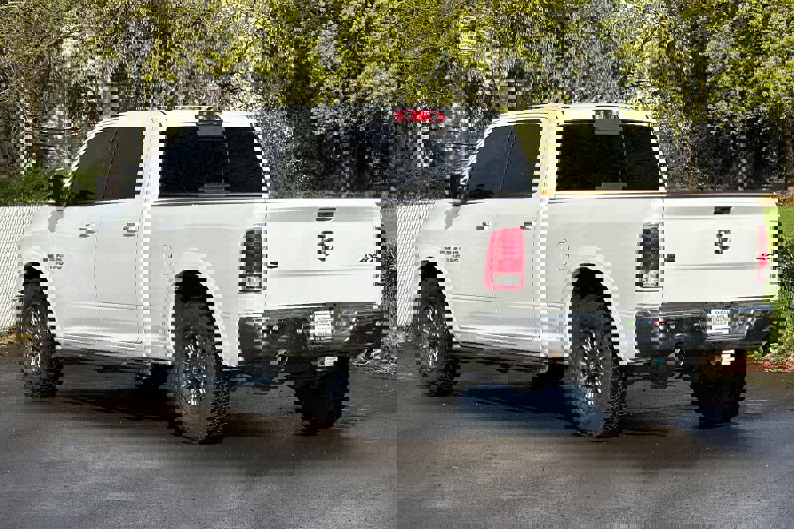 Used 2014 RAM 1500 Laramie w/ Convenience Group AWD/4WD image 6