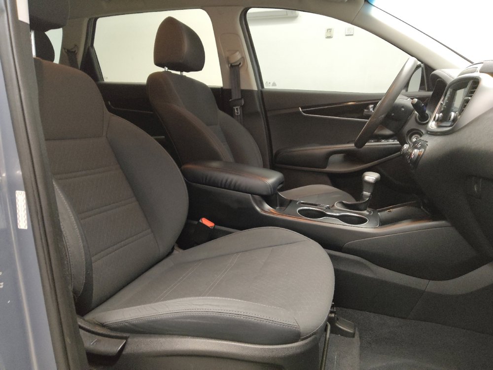 Used 2020 Kia Sorento L image 21
