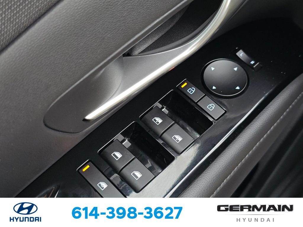 Used 2025 Hyundai Tucson Limited AWD/4WD image 26