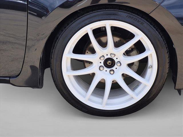 Used 2017 Toyota Corolla LE FWD image 19