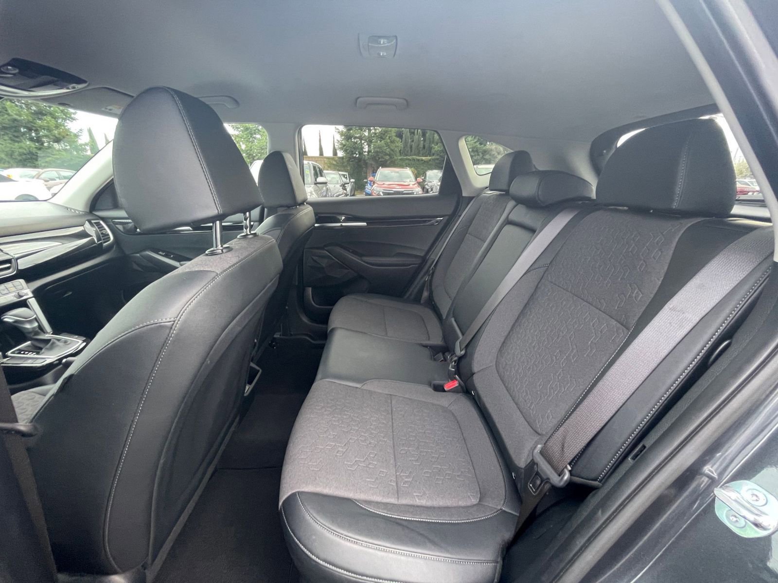 Used 2025 Kia Seltos S FWD image 21