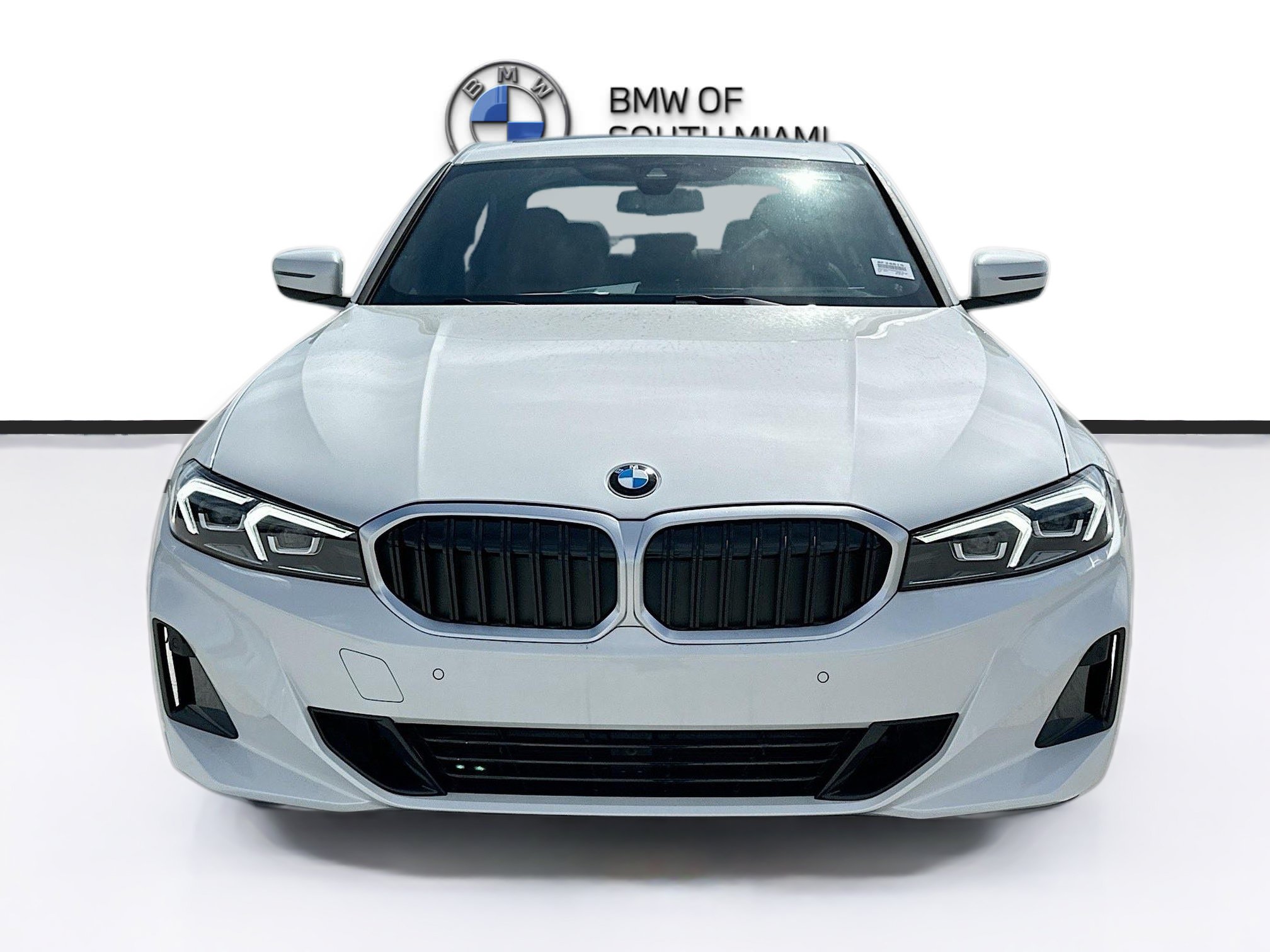 Used 2025 BMW 330i Sedan w/ Premium Package RWD image 2