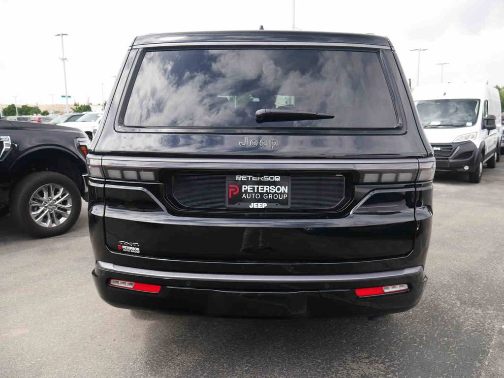 New 2026 Jeep Grand Wagoneer Limited AWD/4WD image 20