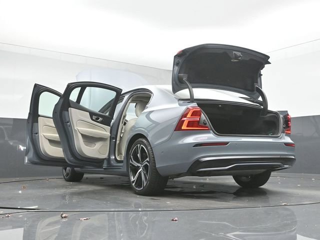 Used 2024 Volvo S60 B5 Ultimate image 55