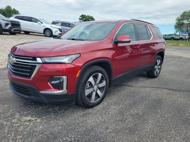 Used 2022 Chevrolet Traverse LT w/ LT Premium Package AWD/4WD image 14