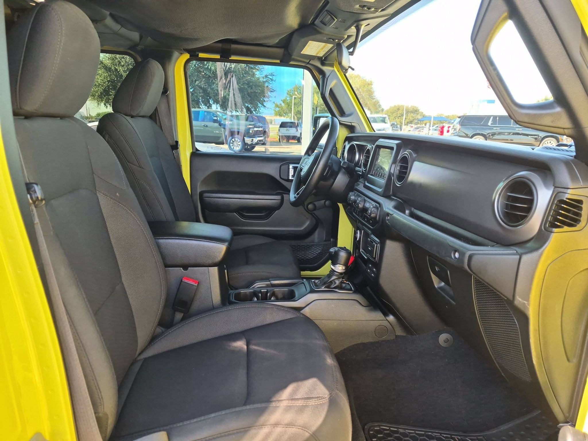 Used 2023 Jeep Gladiator Sport AWD/4WD image 29