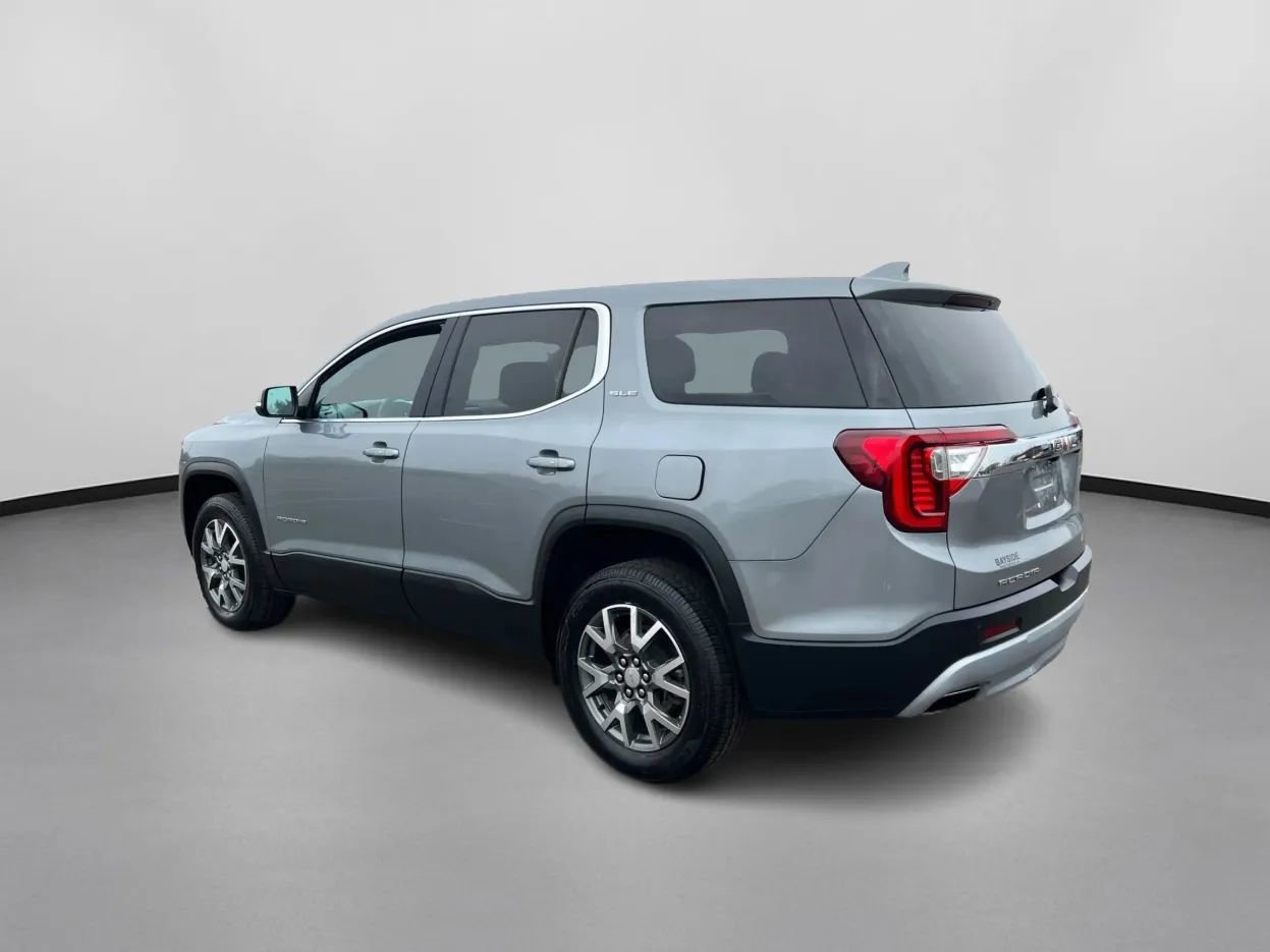 Used 2023 GMC Acadia SLE FWD image 13