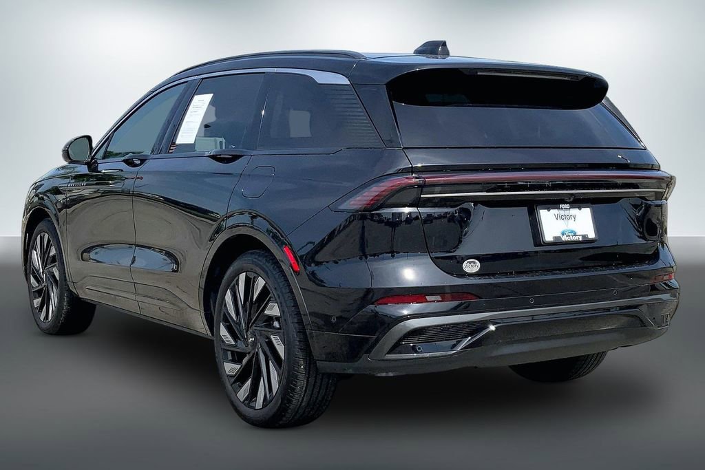 Used 2024 Lincoln Nautilus Black Label w/ Jet Appearance Package (87T) AWD/4WD image 11