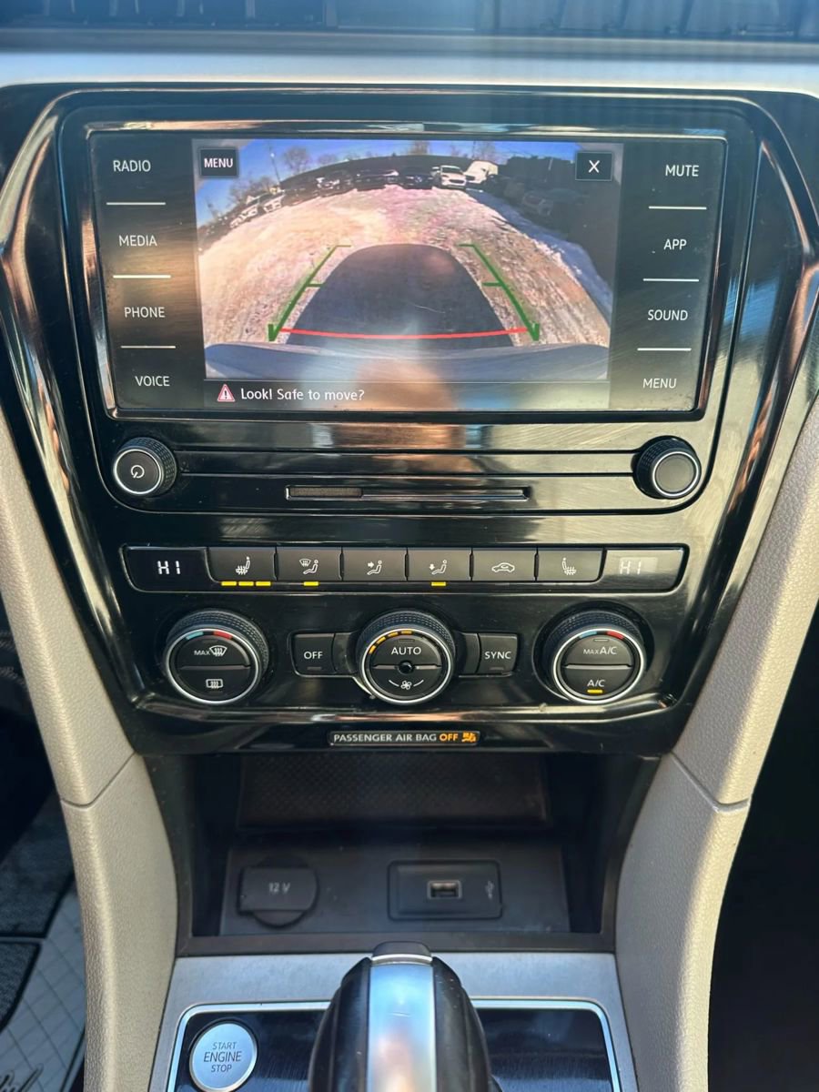 Used 2020 Volkswagen Passat 2.0T SE image 13