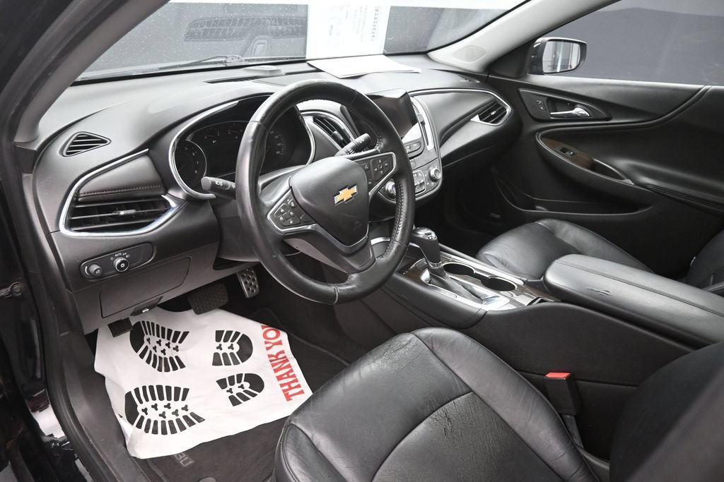 Used 2016 Chevrolet Malibu Premier FWD image 18