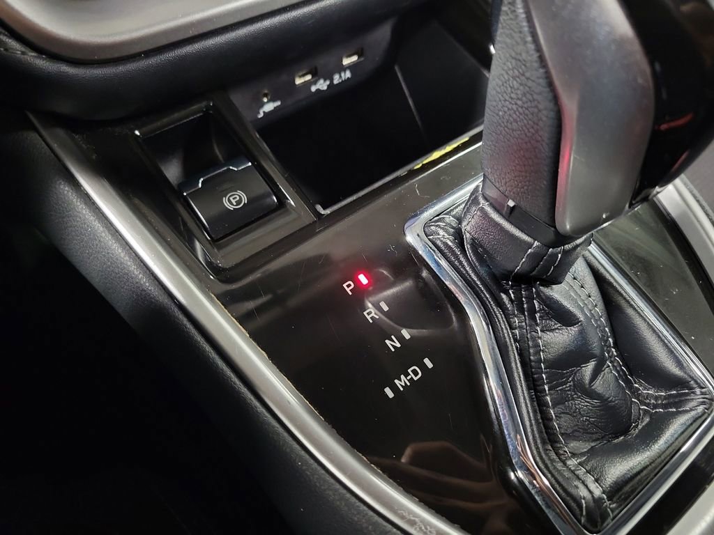 Used 2022 Subaru Outback Premium image 15