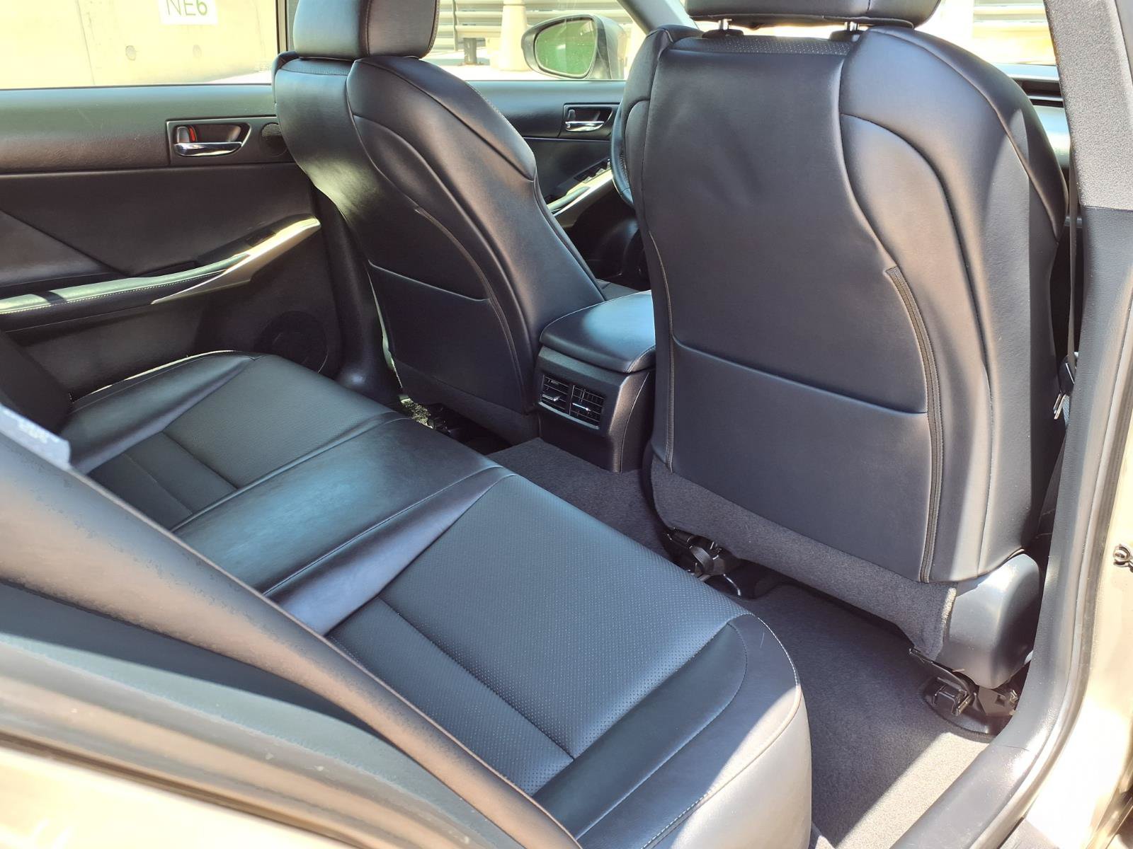 Used 2015 Lexus IS 350 w/ F-Sport Package RWD image 13