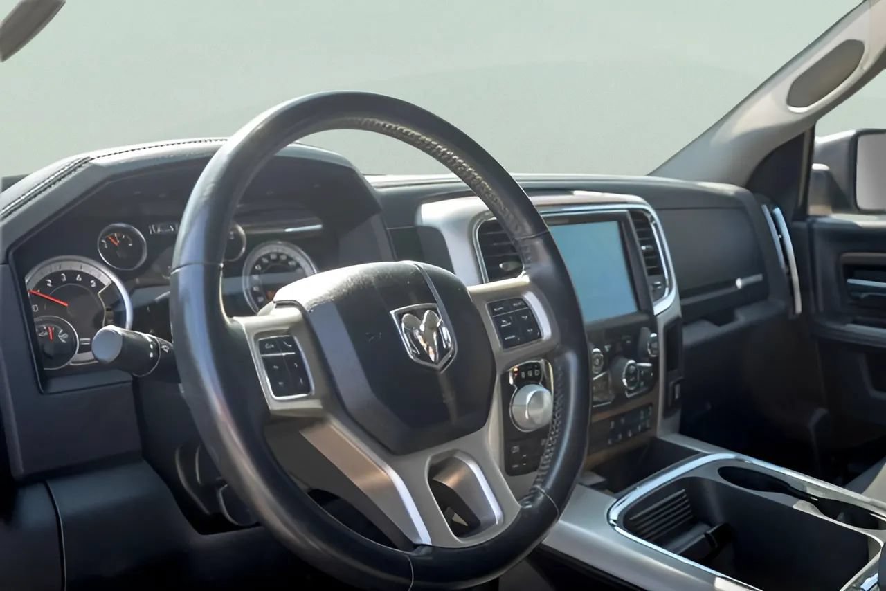 Used 2017 RAM 1500 Laramie w/ Convenience Group AWD/4WD image 19