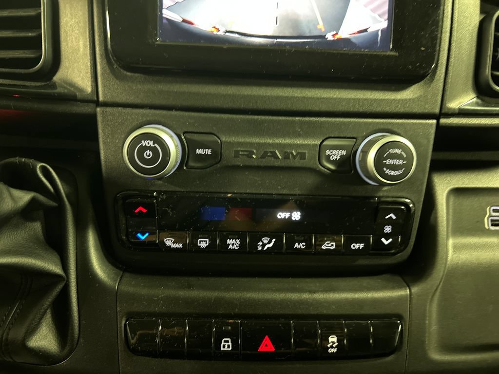 Used 2025 RAM ProMaster 2500 w/ U-Haul Equipment Group FWD image 18