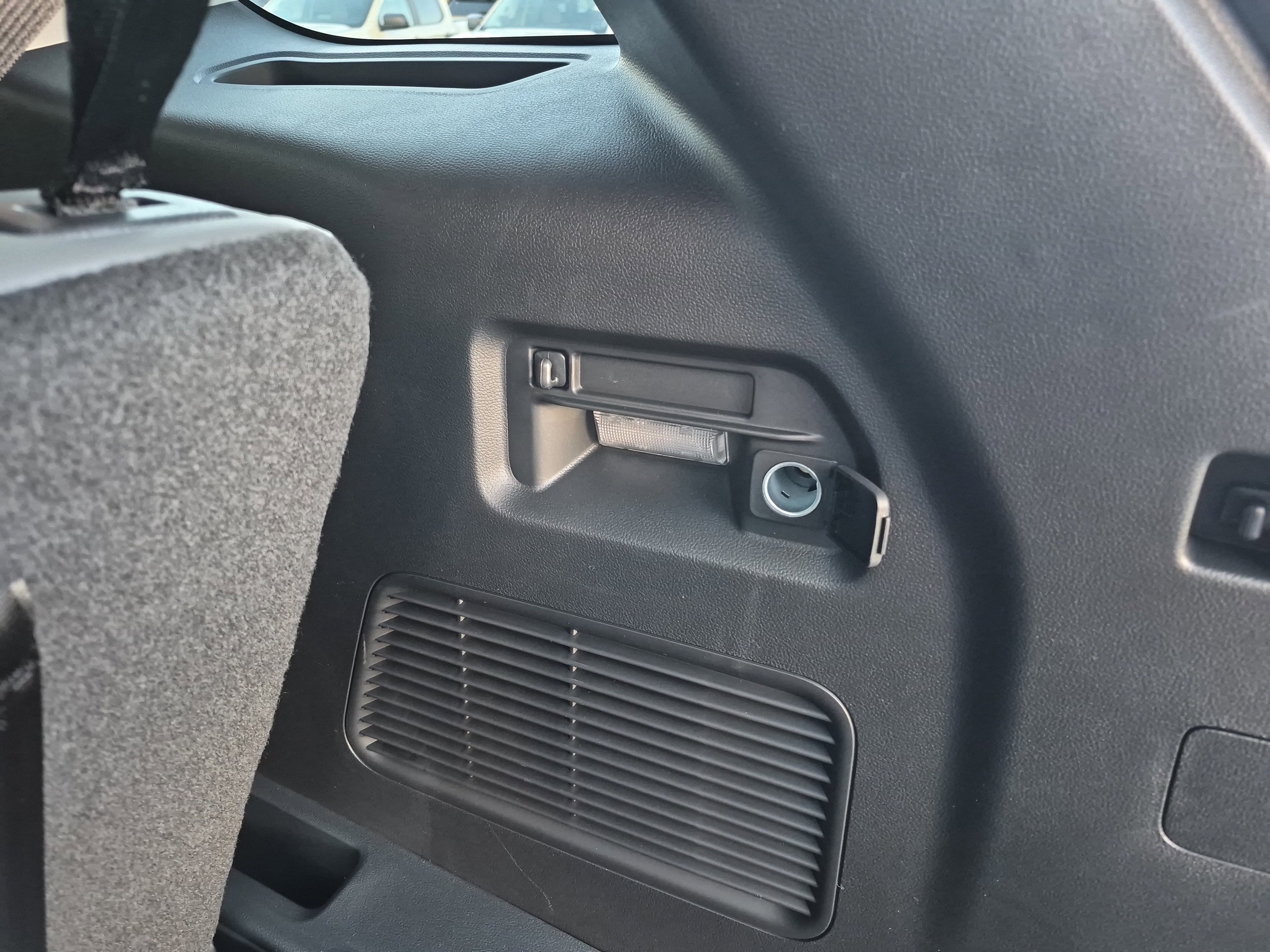 New 2026 Ford Explorer Active w/ Active Comfort Package image 17