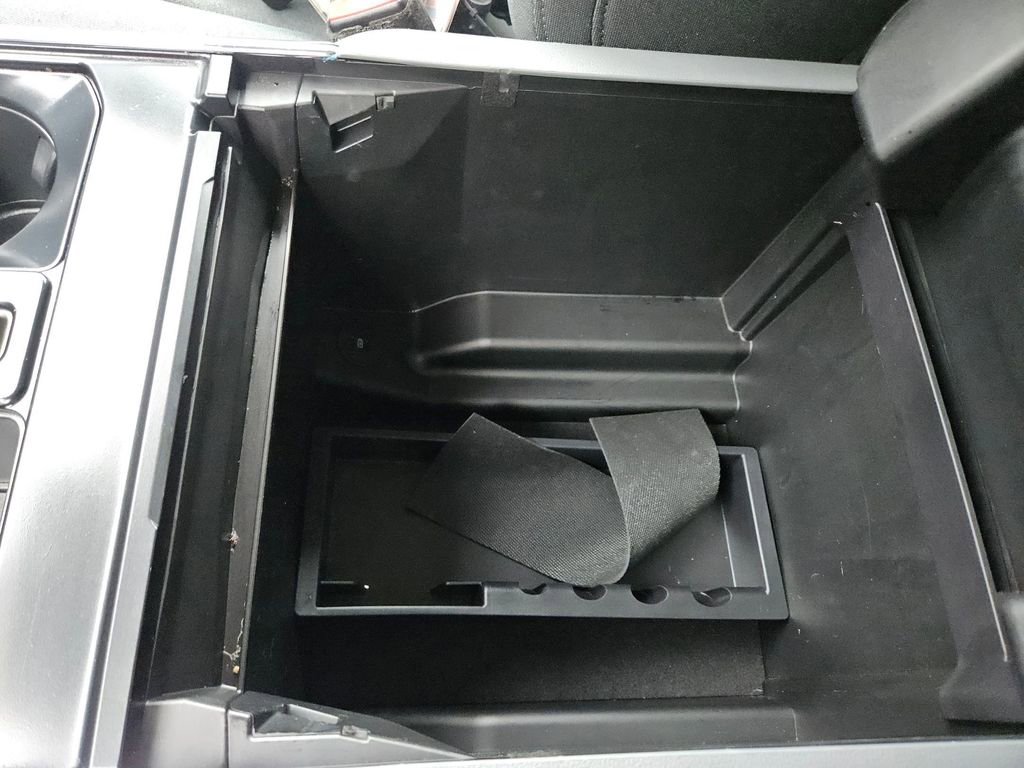 Used 2025 Ford F150 XLT w/ Equipment Group 301A Standard AWD/4WD image 29