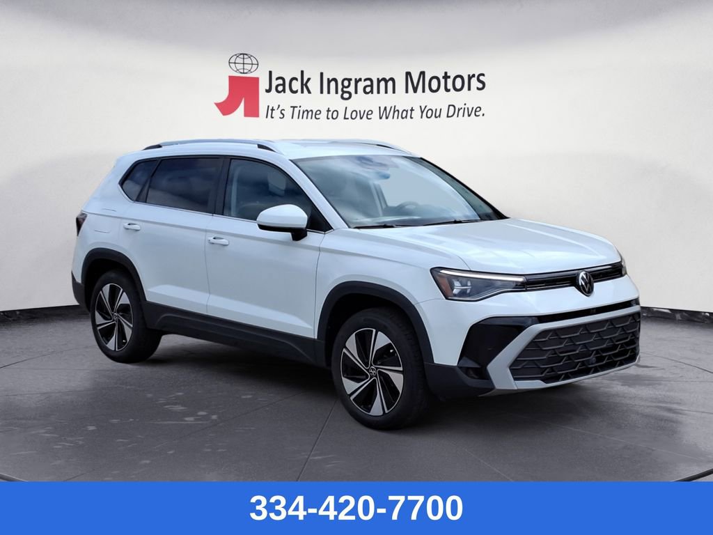 New 2025 Volkswagen Taos SE image 7