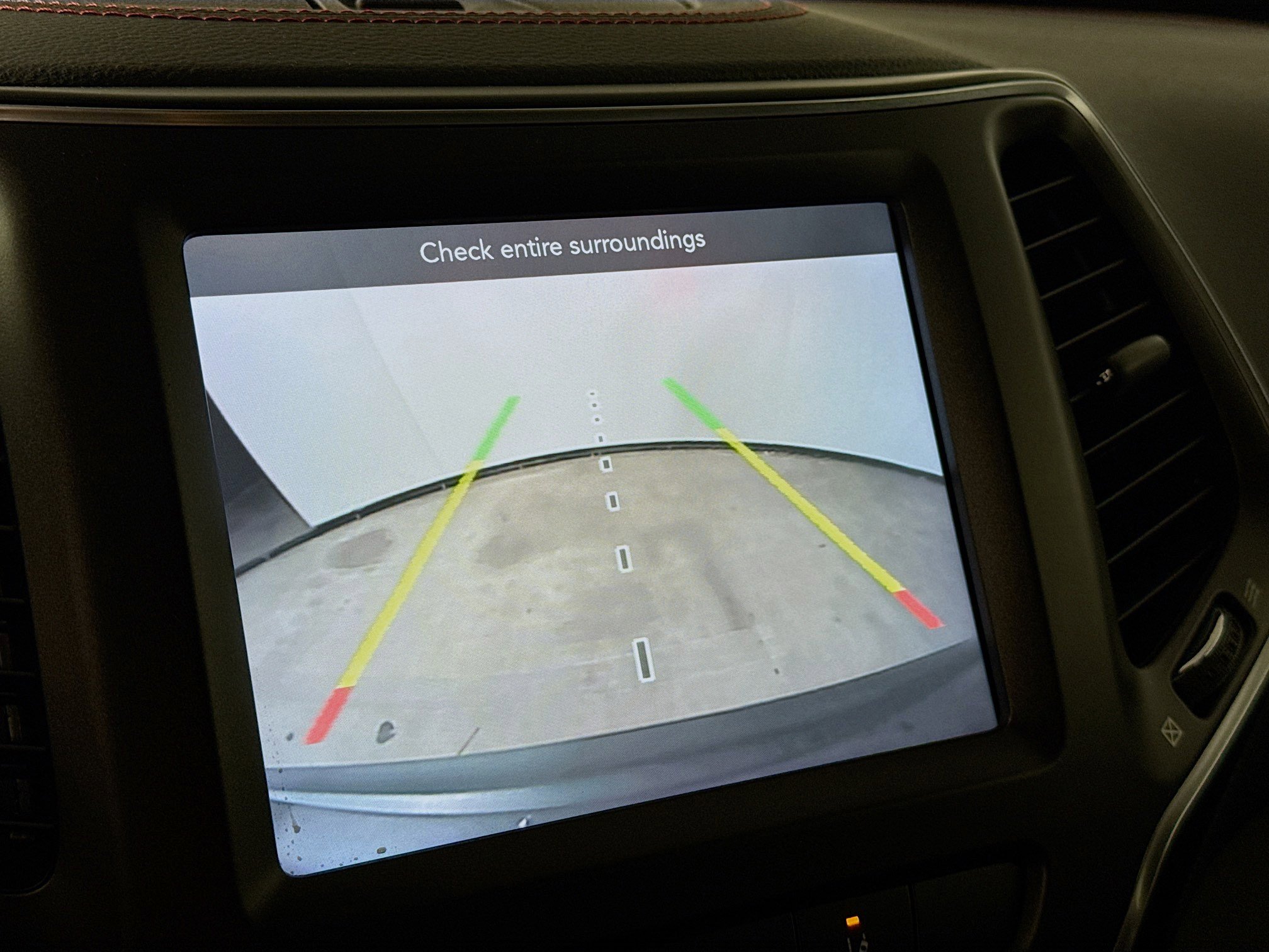 Used 2022 Jeep Cherokee Trailhawk image 14