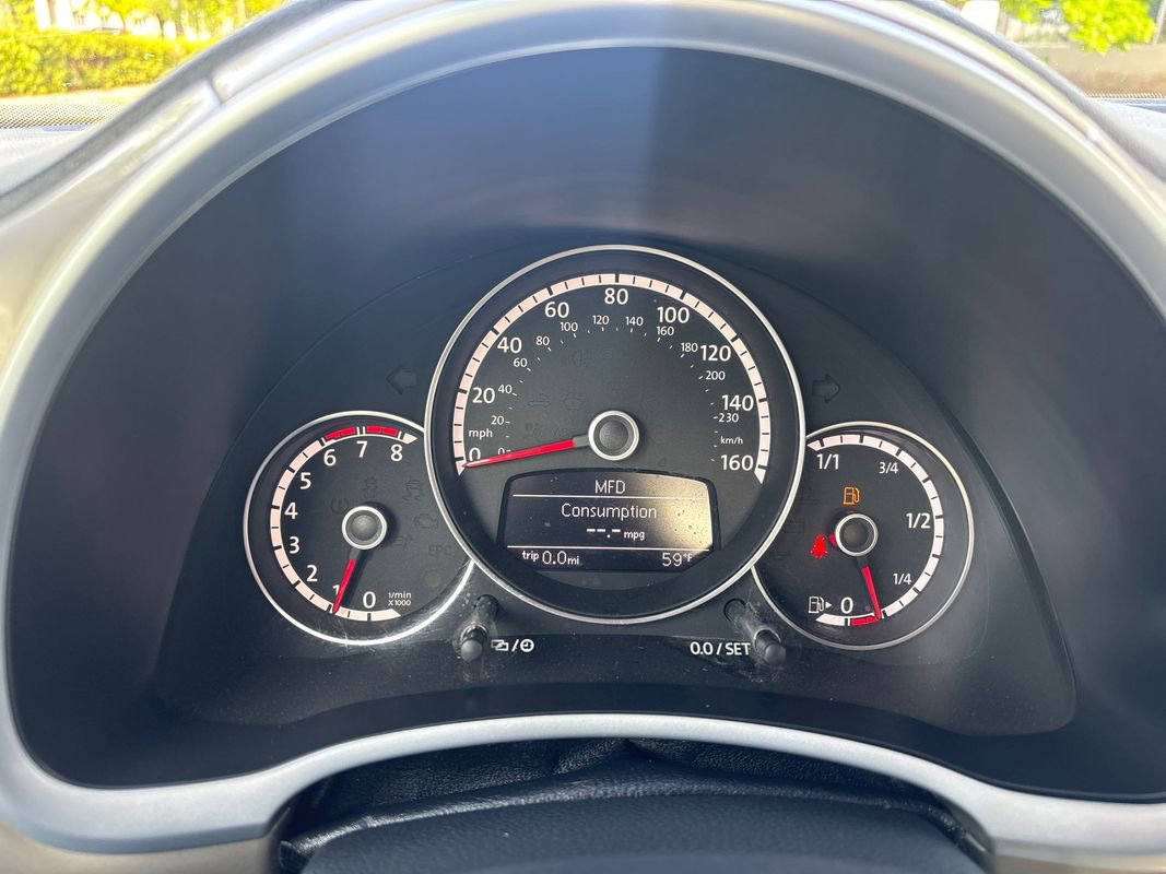 Used 2014 Volkswagen Beetle 1.8T image 15