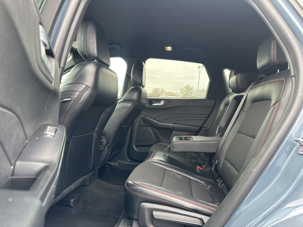 Used 2025 Ford Escape ST-Line Select image 16