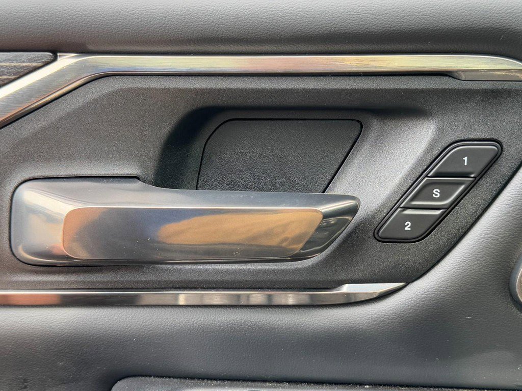 Used 2021 RAM 1500 Limited AWD/4WD image 20