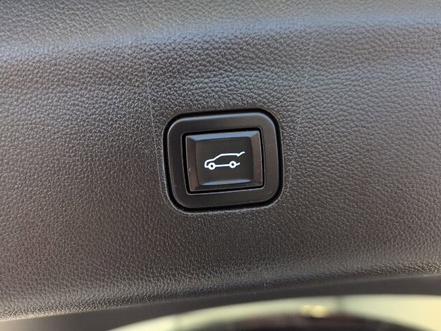 Certified 2023 Buick Enclave Avenir image 38
