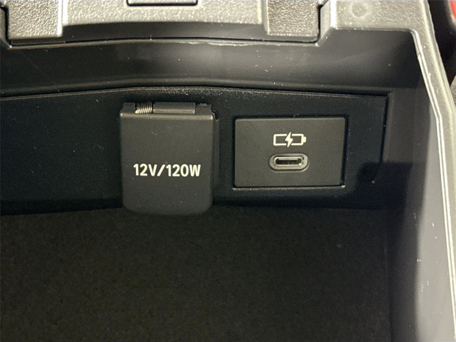 Certified 2025 Toyota Corolla LE FWD image 31