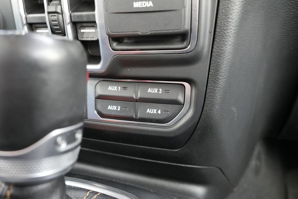 Used 2023 Jeep Wrangler Unlimited Sahara image 33