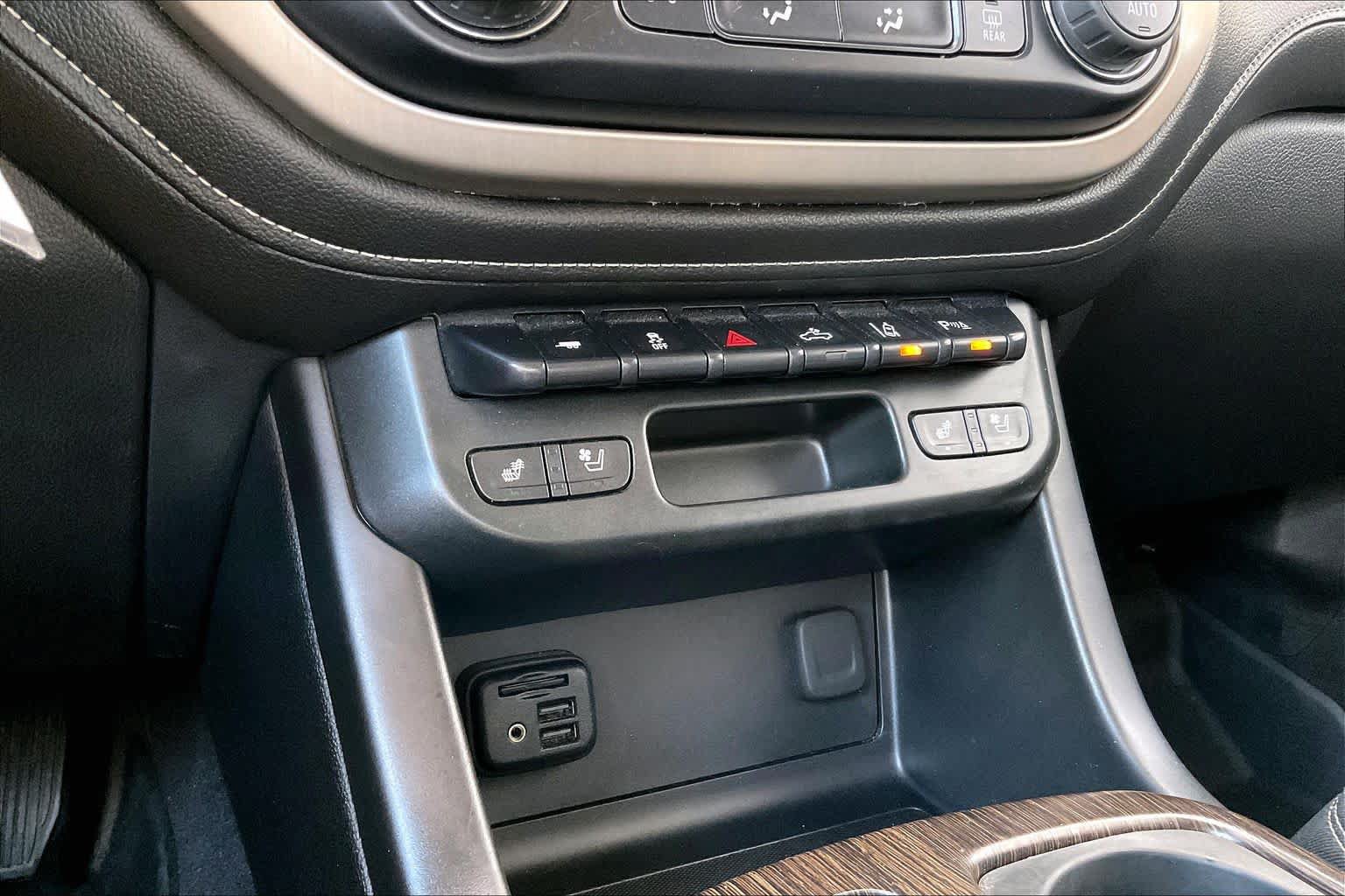 Used 2020 GMC Canyon Denali AWD/4WD image 32