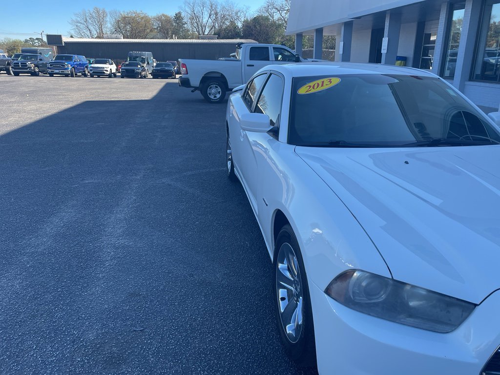 Used 2013 Dodge Charger R/T image 2