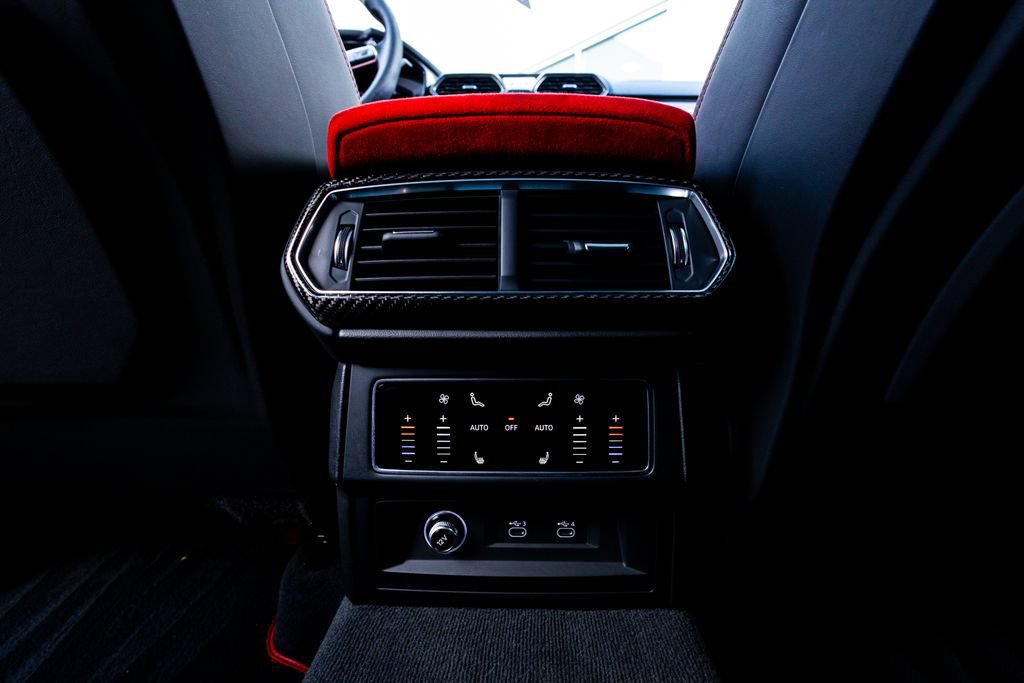 Used 2022 Lamborghini Urus AWD/4WD image 49
