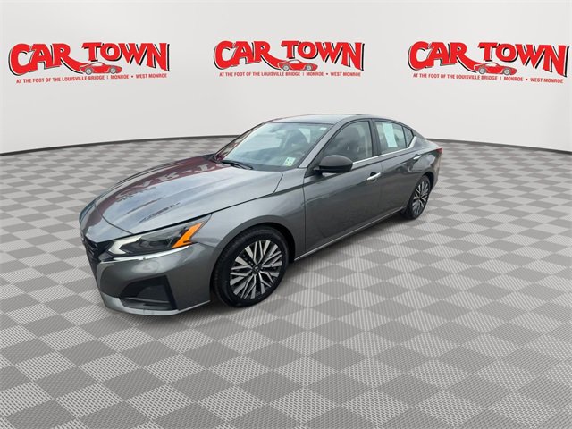 Used 2024 Nissan Altima 2.5 SV video 4