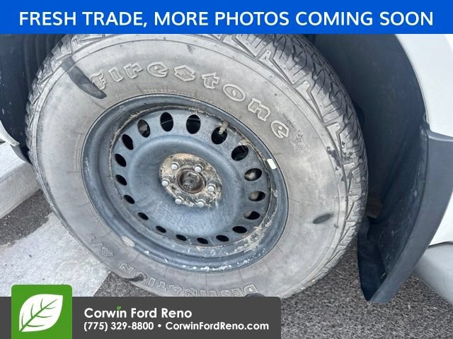 Used 2011 Nissan Pathfinder SV AWD/4WD image 17