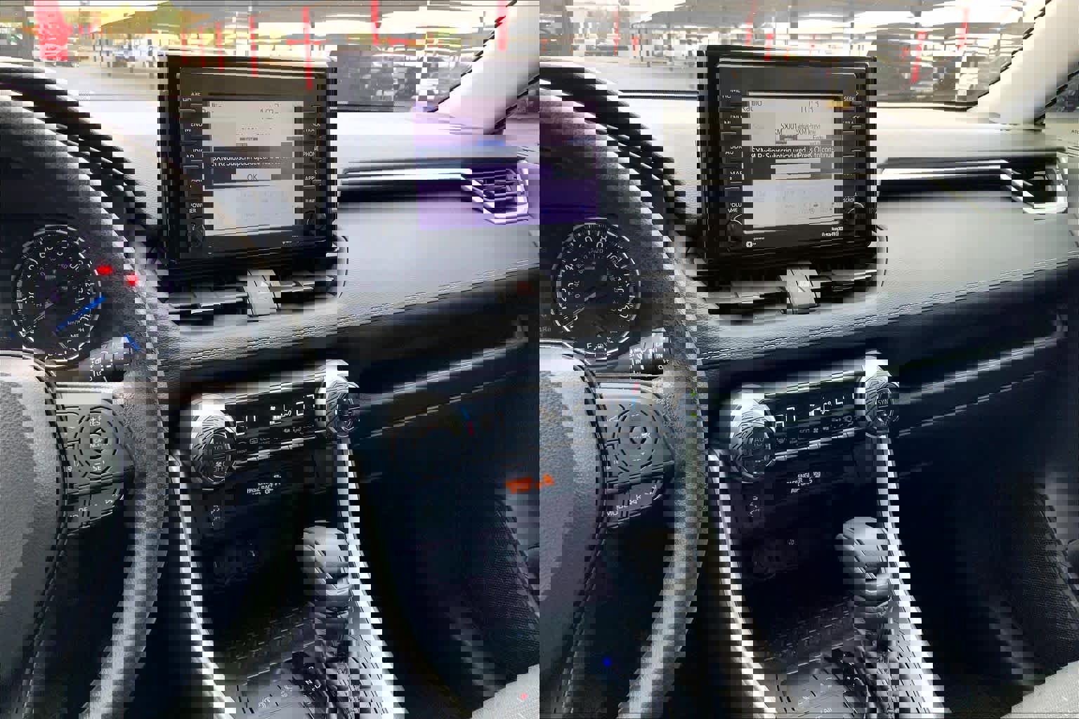 Used 2021 Toyota RAV4 XLE w/ Convenience Package AWD/4WD image 7