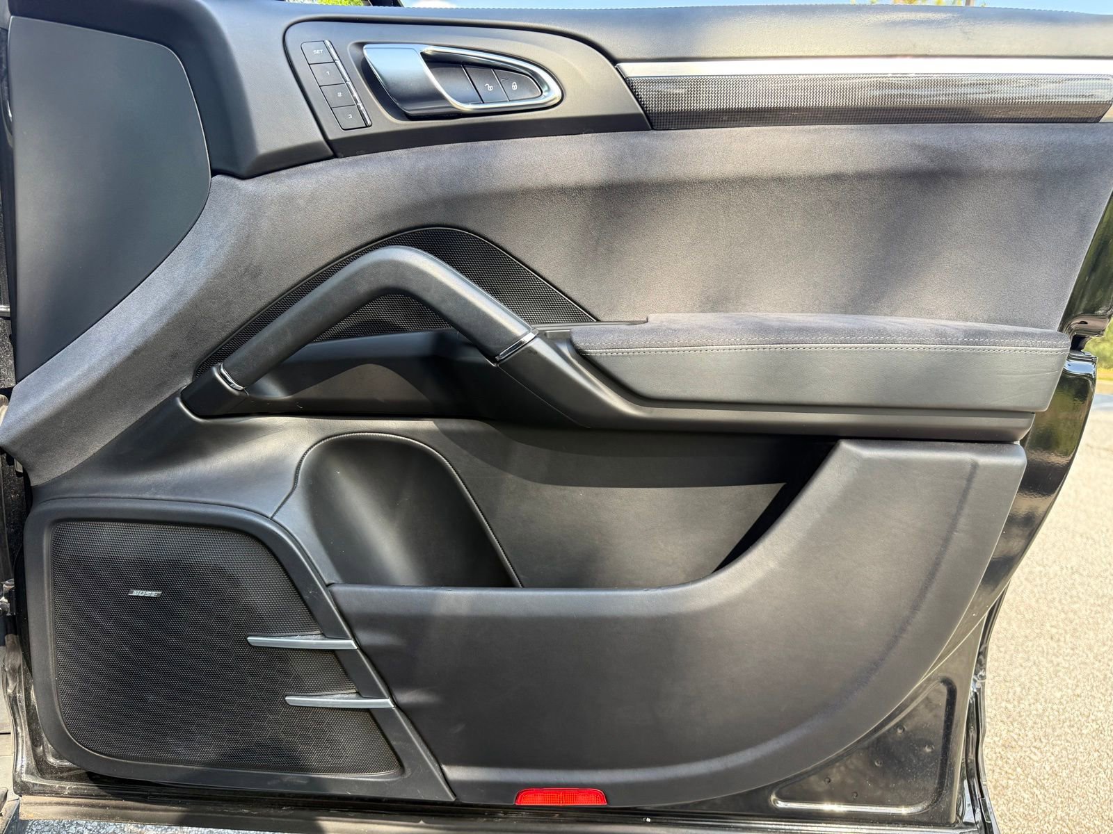 Used 2016 Porsche Cayenne GTS AWD/4WD image 45