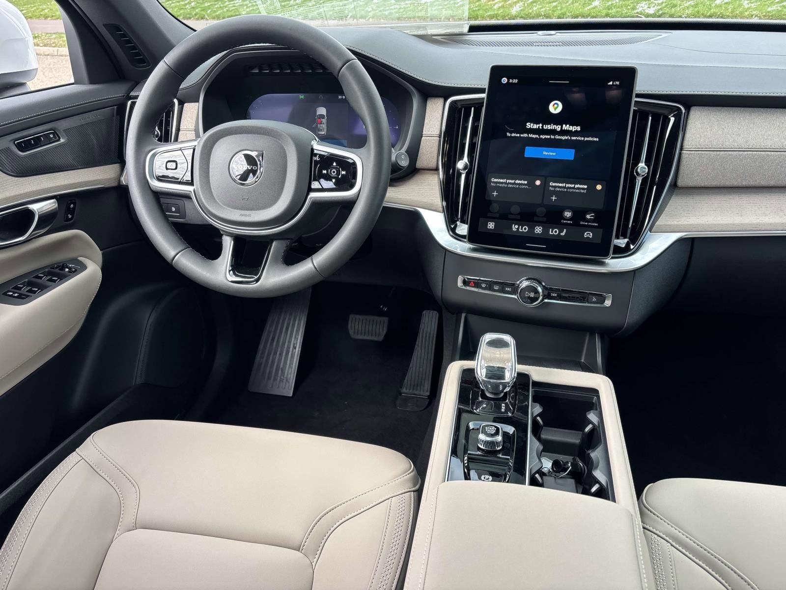 New 2026 Volvo XC90 T8 Plus w/ Protection Package Premier image 30