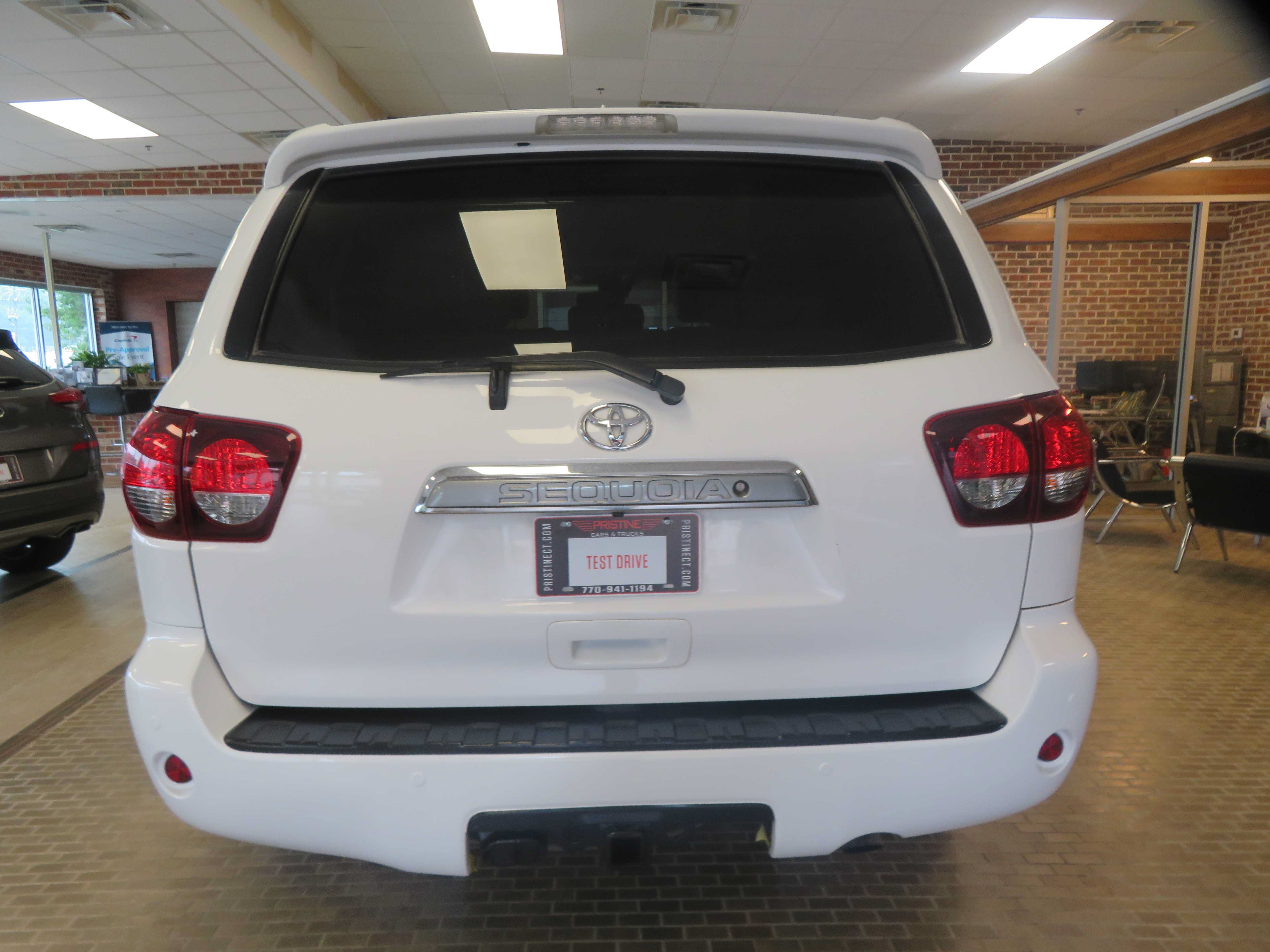 Used 2018 Toyota Sequoia Limited w/ Safety & Convenience Package AWD/4WD image 5