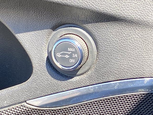 Used 2020 Buick Enclave Essence w/ Sport Touring Edition FWD image 21