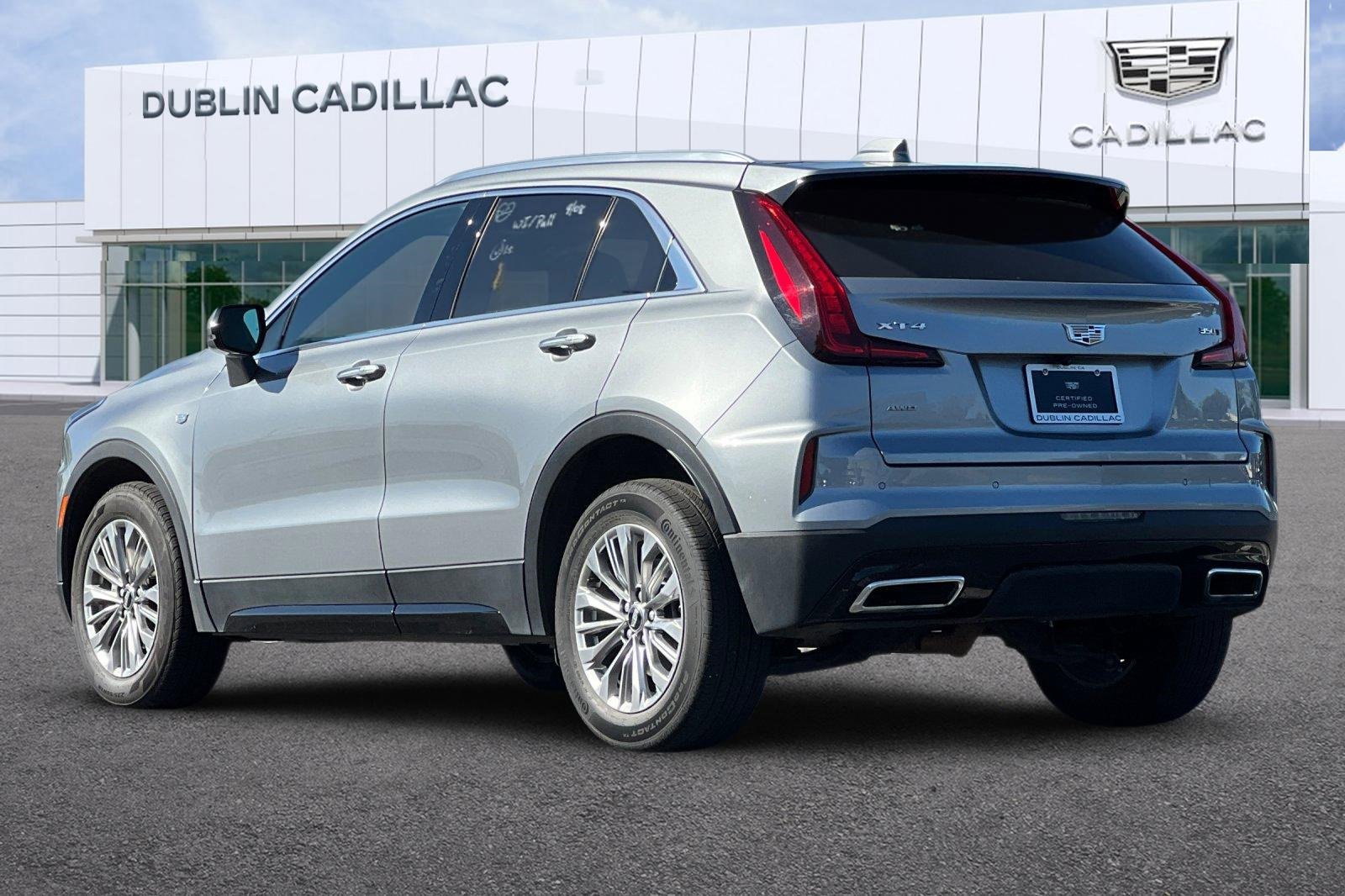 Certified 2024 Cadillac XT4 Premium Luxury image 6
