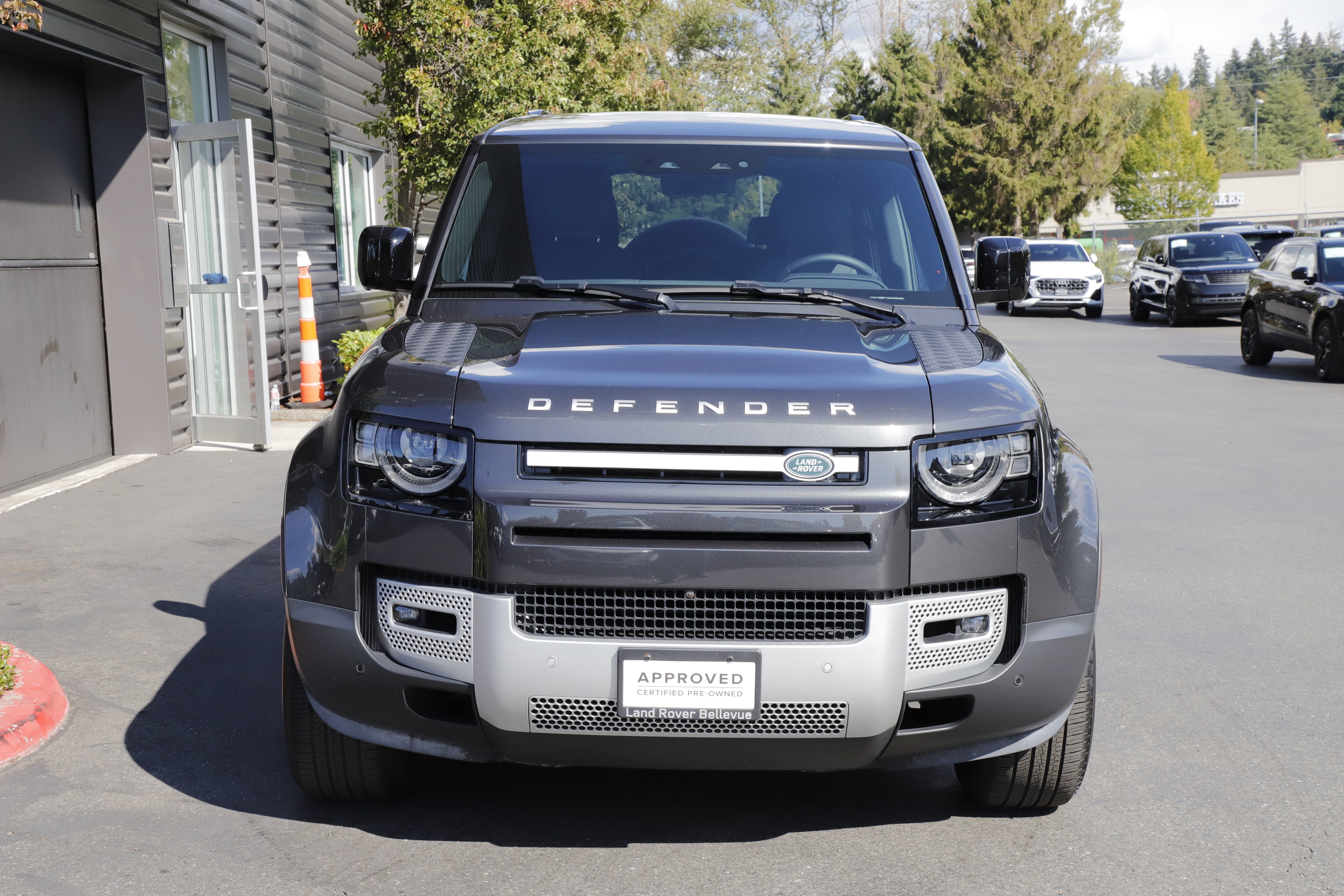 Certified 2025 Land Rover Defender 130 S AWD/4WD image 4
