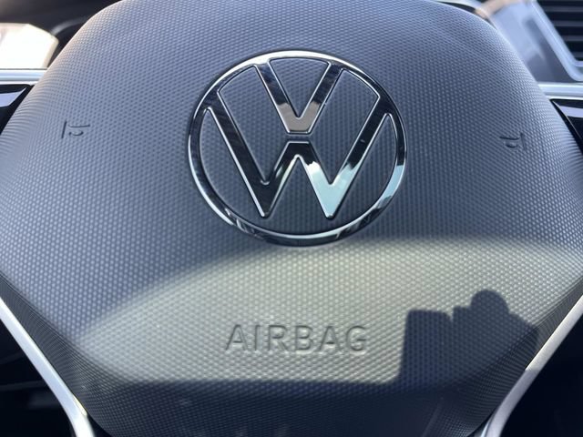 Used 2022 Volkswagen Tiguan SEL R-Line AWD/4WD image 40