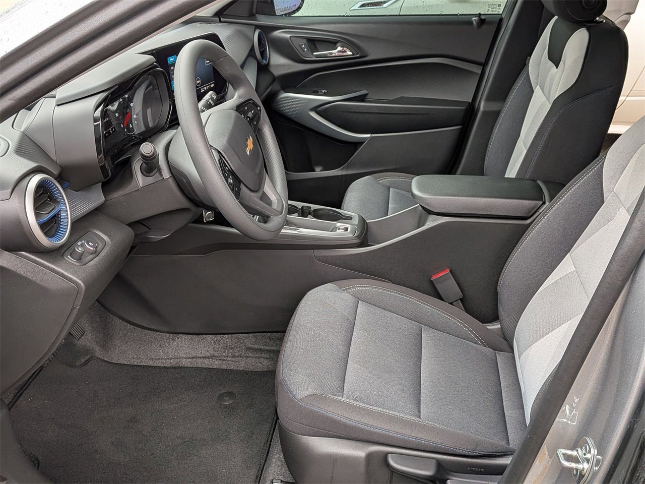 New 2026 Chevrolet Trax LS w/ LS Convenience Package image 18