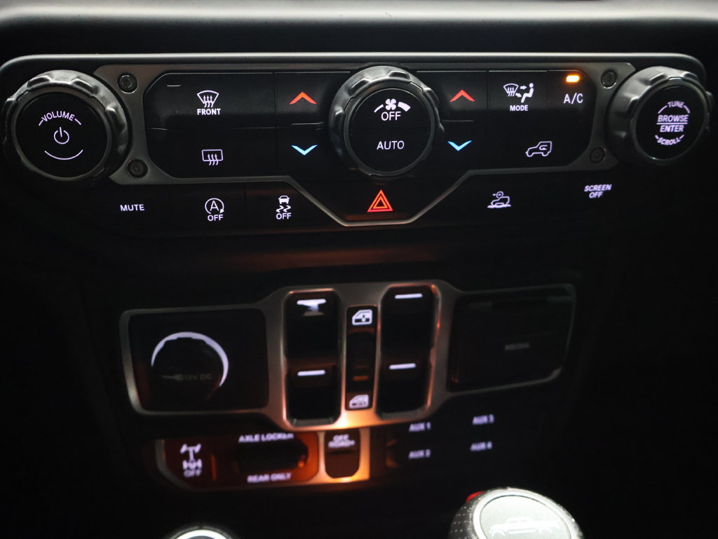 Used 2020 Jeep Gladiator Mojave AWD/4WD image 25