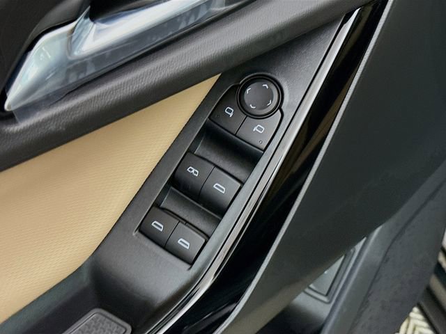 New 2026 Chevrolet Equinox ACTIV w/ Convenience Package III image 20