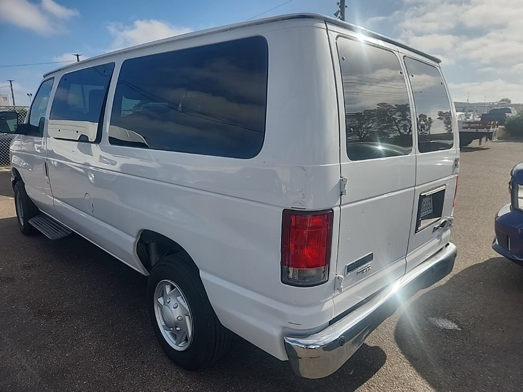 Used 2013 Ford E-350 and Econoline 350 XLT RWD image 11