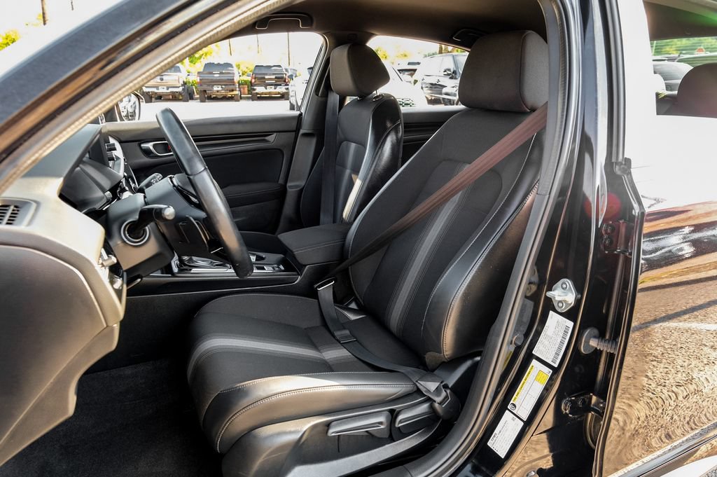 Used 2023 Honda Civic Sport image 32
